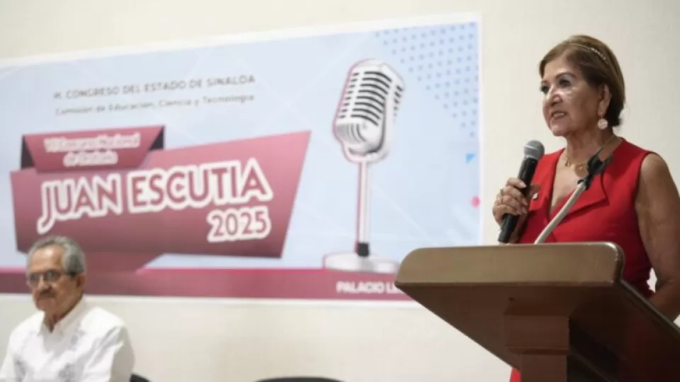 Congreso otorga estímulo económico por primera vez a ganadores de concurso de oratoria “Juan Escutia”