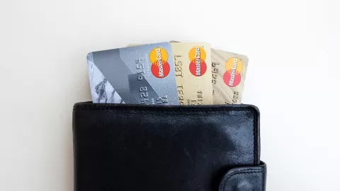 El cobro de comisión por pago con tarjeta es una violación a la Ley: Profeco