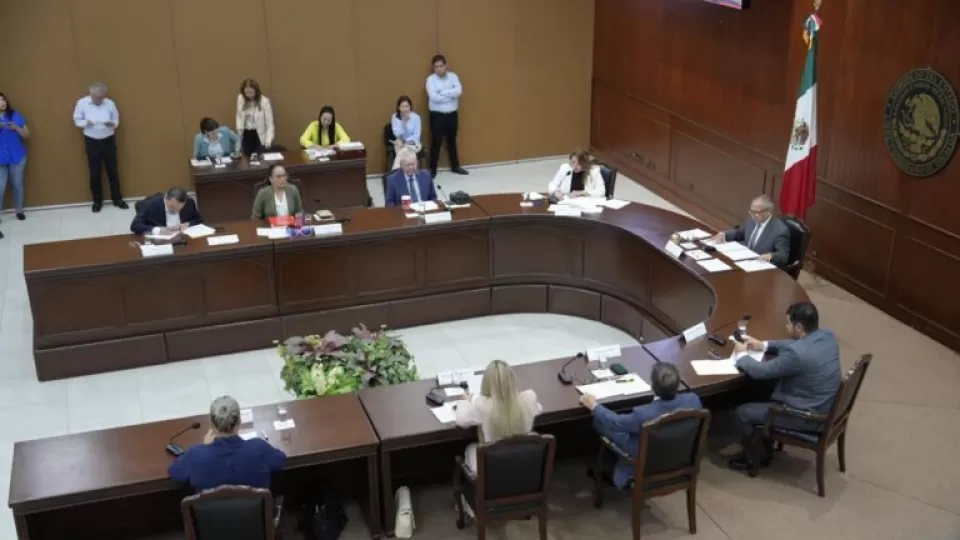 Convoca Diputación Permanente a Segundo Período Extraordinario de Sesiones