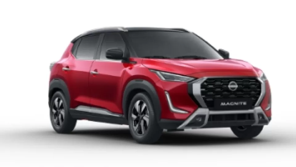 Llaman a revisión de 21,996 vehículos Nissan Magnite 2025 por fallo en luces y tubería ABS