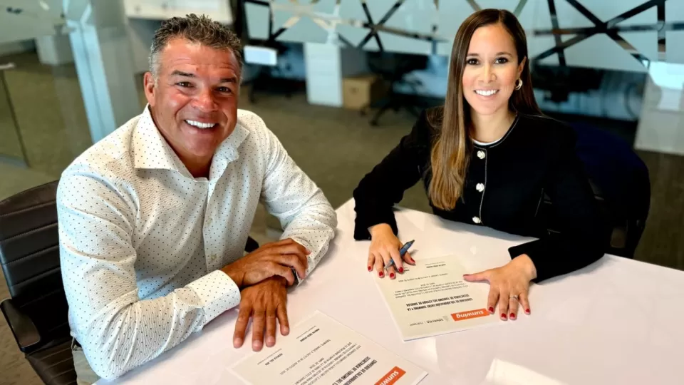 Firma Sectur convenio de colaboración con Sunwing Vacations en Canadá