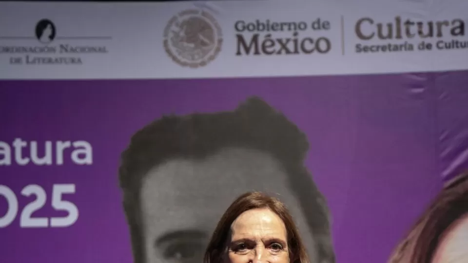 Ana García Bergua recibe el Premio Bellas Artes de Literatura Inés Arredondo 2025