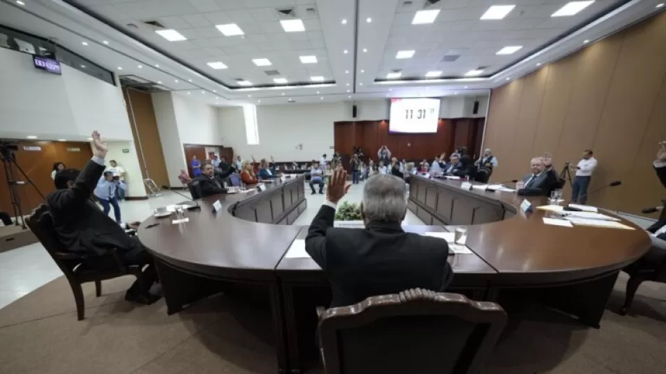 Diputación Permanente lee tres iniciativas; una propone ampliar la interacción del poder legislativo con la ciudadanía