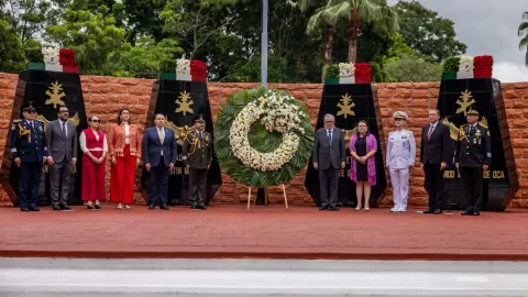 Asiste Rocha Moya a ceremonia por aniversario 178 de la Gesta Heroica de Chapultepec