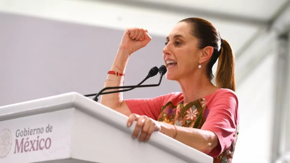 Presidenta Claudia Sheinbaum anuncia inversión de más de 10 mil mdp para carreteras en Oaxaca