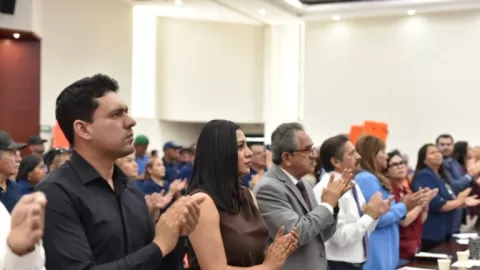 Rinde Congreso de Sinaloa minuto de aplausos a Jaime Palacios Barreda