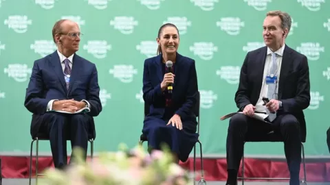 Presidenta presentó el Plan México a miembros del Foro Económico Mundial