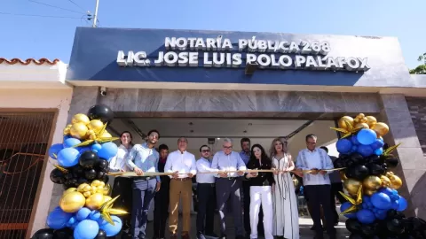 Gobernador destaca labor de los notarios para brindar certeza jurídica a los actos de la sociedad