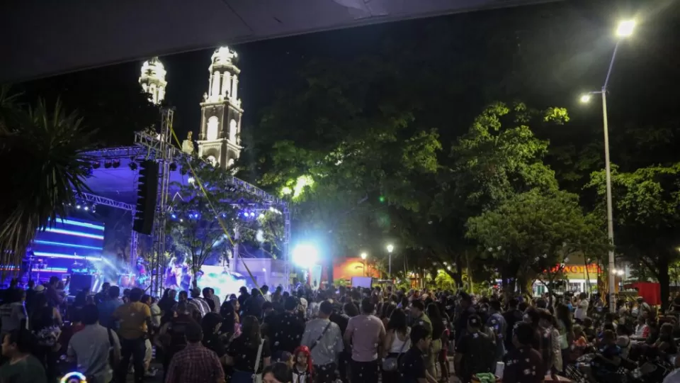 A ritmo de la cumbia de Ronda Machetera concluye el Festival Cultural Sinaloa 2025