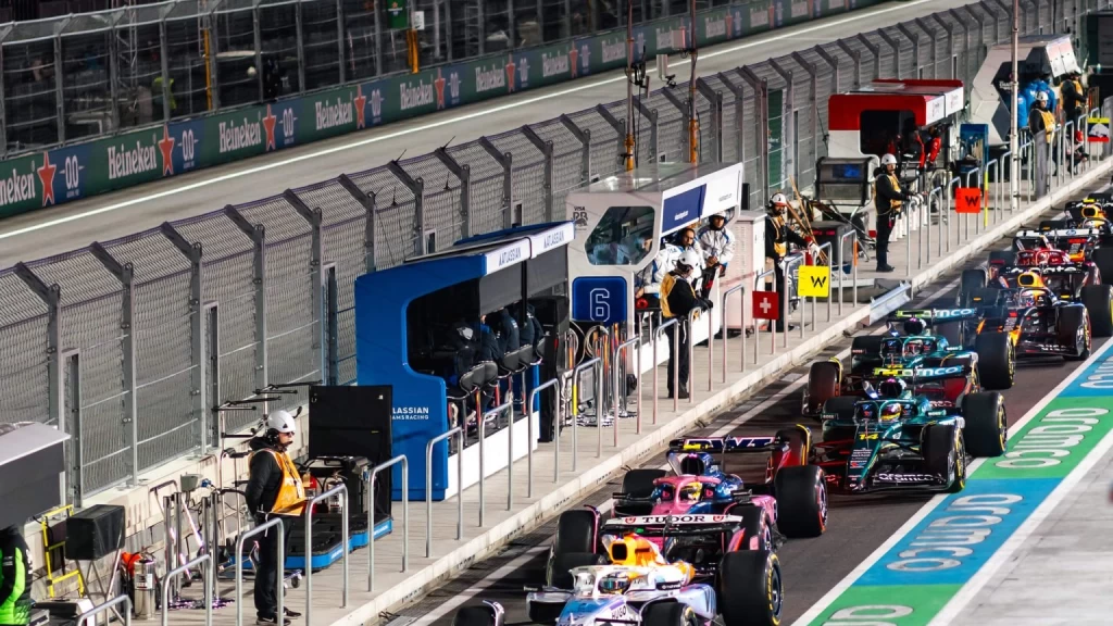 Drama en Las Vegas: Verstappen Gana Tras Fallo de Norris y Sanción a McLaren que Reaviva el Campeonato 2025