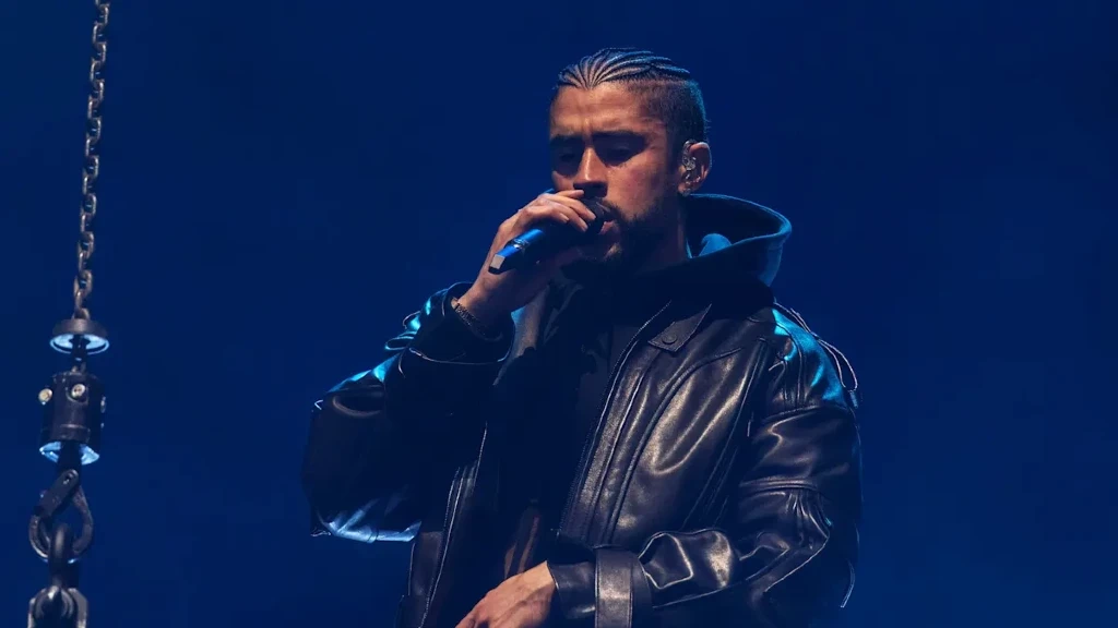 Bad Bunny Deslumbra en Inicio de Gira Mundial y Revela Pistas Exclusivas para México 2025: Fechas, Sorpresas y el Show Inmersivo que Viene a la CDMX