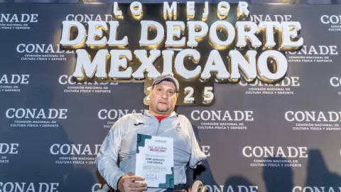 Arnulfo Castorena: El Tritón Paralímpico Campeón de París 2024 Recibe el Prestigioso Premio Nacional de Deportes 2025 por su Trayectoria