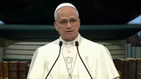 El Papa León XIV Inicia Histórico Viaje de Paz en Ankara: Diálogo y Unidad en el Corazón de Turquía