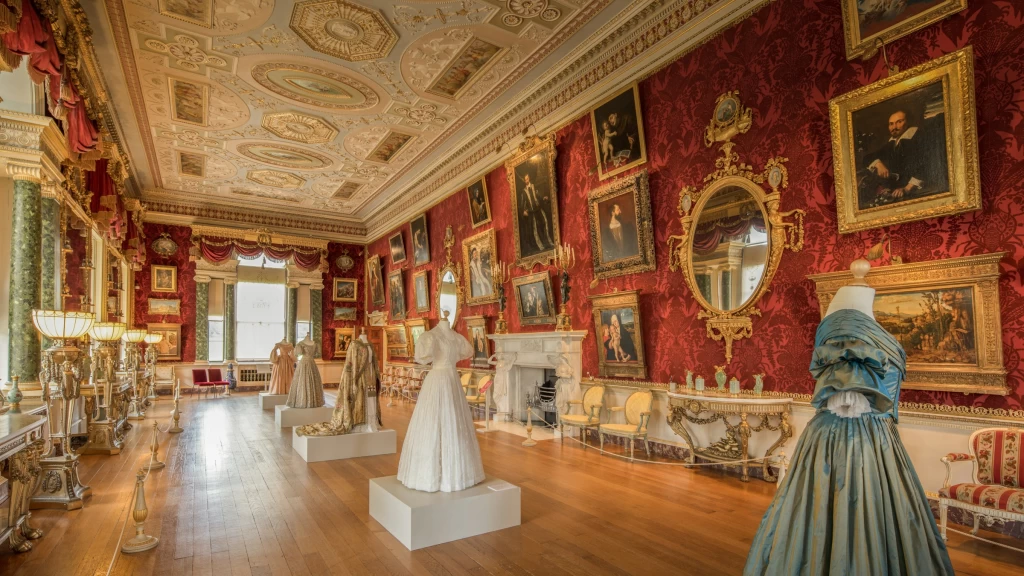 Jane Austen: Más Allá de la Literatura, la 'Fashion Icon' de la Regencia Revela la Moda como Comunicación Social