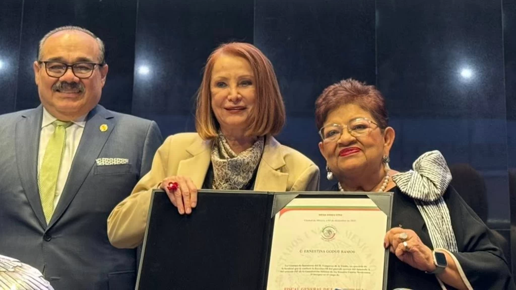 Ernestina Godoy Asume FGR con Firme Compromiso: "No Habrá Persecución Política ni Impunidad" (2025-2034)