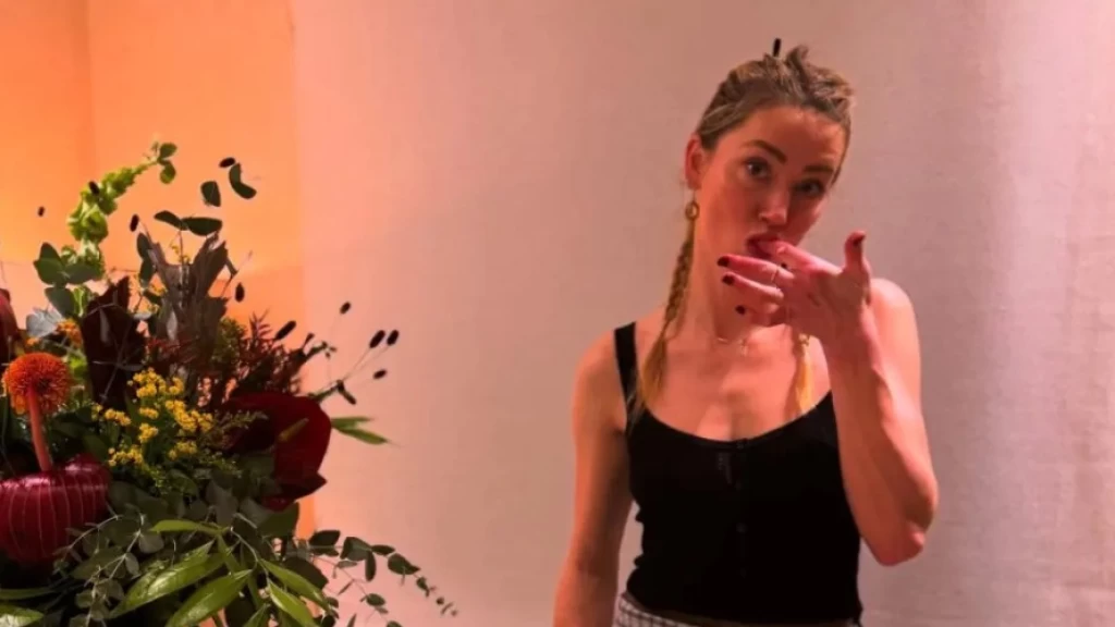 Amber Heard: La Actriz Abraza una Nueva Vida en España, Lejos de Hollywood y con un Renovado Enfoque Familiar y Profesional