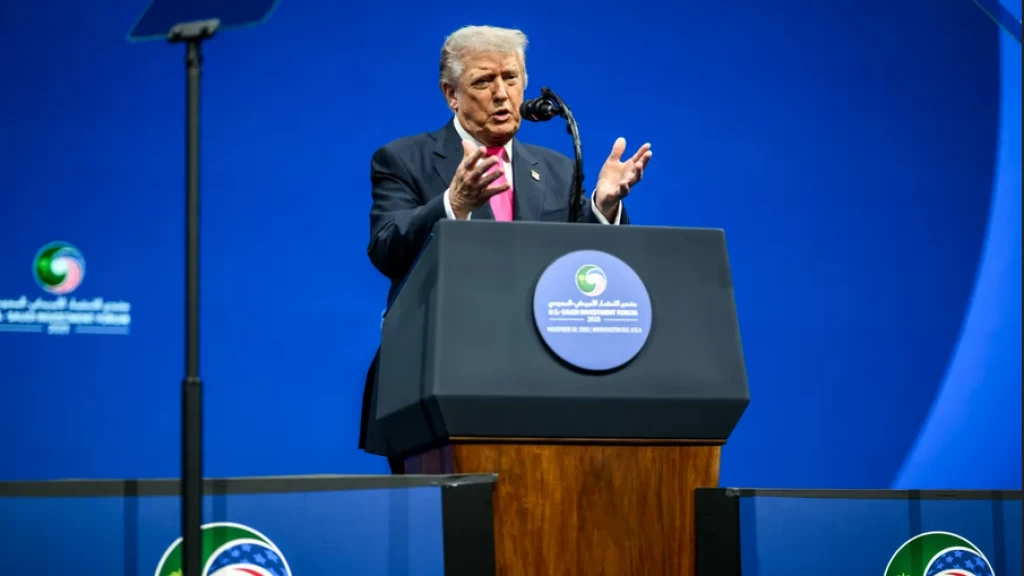 Escalada de Tensión Bilateral: Trump Amenaza con Aranceles a México por Deuda de Agua; Sheinbaum Acusa a EE. UU. por Tráfico de Armas