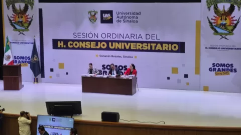Rector Madueña anuncia sesión permanente del Consejo Universitario de cara al pago de los aguinaldos