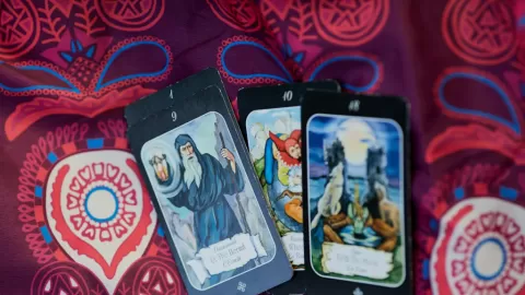 Mhoni Vidente Revela: Los Signos del Zodiaco que Triunfarán en el Amor este Fin de Semana Decisivo (13 y 14 de Diciembre de 2025)