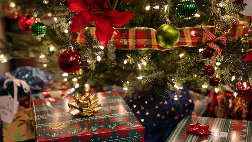 Navidad 2025: La Tecnología y Movilidad Eléctrica Impulsan un Auge Sin Precedentes en las Compras Online, Redefiniendo las Tendencias de Regalo