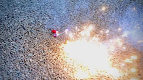 Piden que en esta temporada de fiestas eviten que niñas, niños y adolescentes utilicen pirotecnia