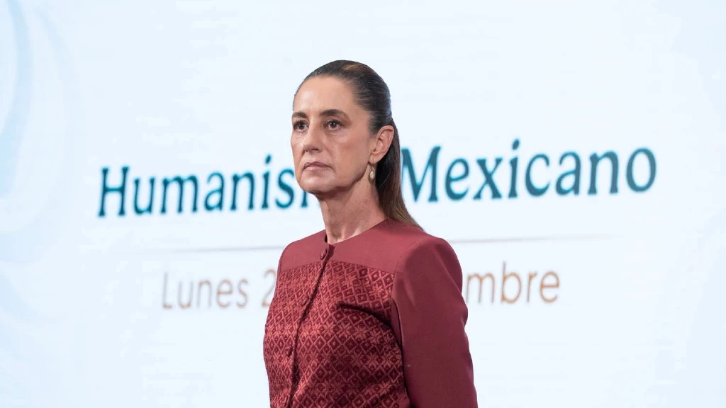 Sheinbaum Lamenta Trágico Accidente Aéreo de la Marina en Texas: Condolencias y Exigencia de Investigación desde Palacio Nacional