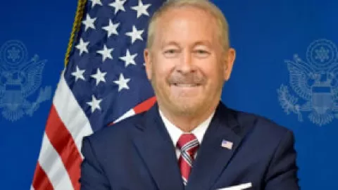 Avances Históricos: Embajador de EE. UU. Destaca Cooperación Clave con México al Cierre de 2025