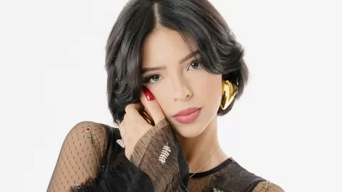 Ángela Aguilar Desata Nueva Polémica: Presume Lujosa Casa con Nodal Tras Adquisición de Cazzu, ¿Indirecta a su Estilo?