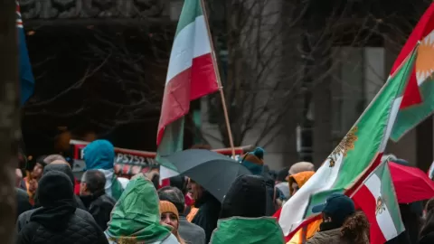 Irán: Escalada de Tensión con EE. UU. y Casi 2.000 Muertes de Manifestantes; Trump Endurece Amenazas y Cierra Vías Diplomáticas
