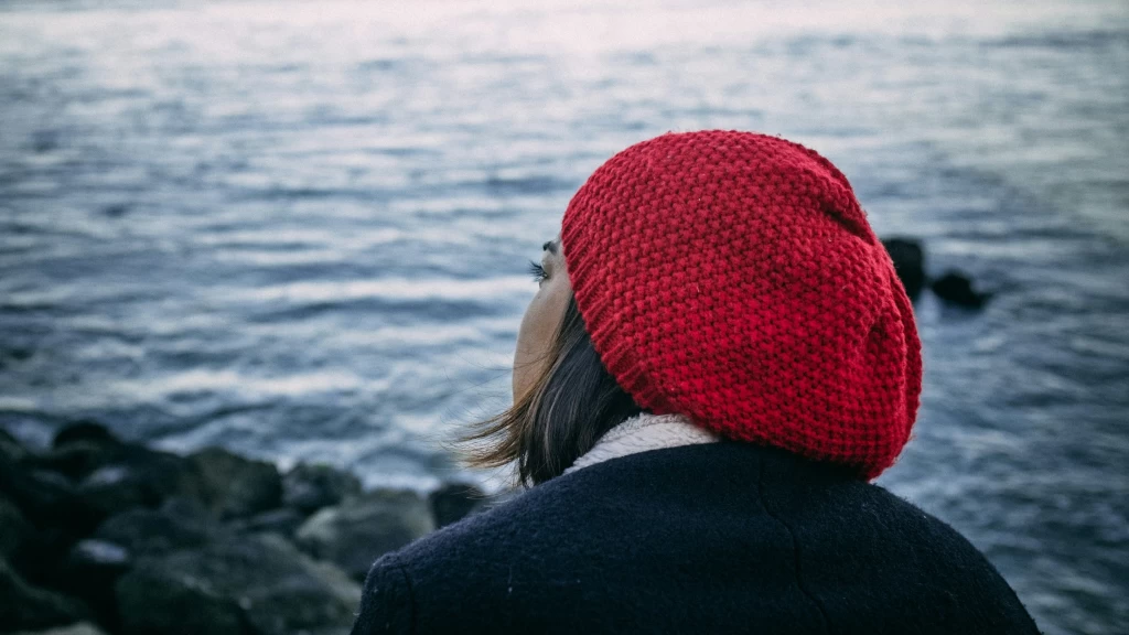 Casquette de Crochet: El Reinado Artesanal que Define la Moda 2026 y Conquista Pasarelas y Street Style Global