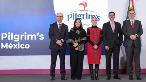 Empresa global Pilgrim’s invertirá en el país mil 300 millones de dólares para 2026-2030; generará 20 mil empleos