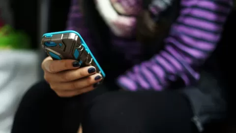 Europa se blinda: Más de una docena de países de la UE restringen el uso de smartphones en escuelas ante crecientes preocupaciones