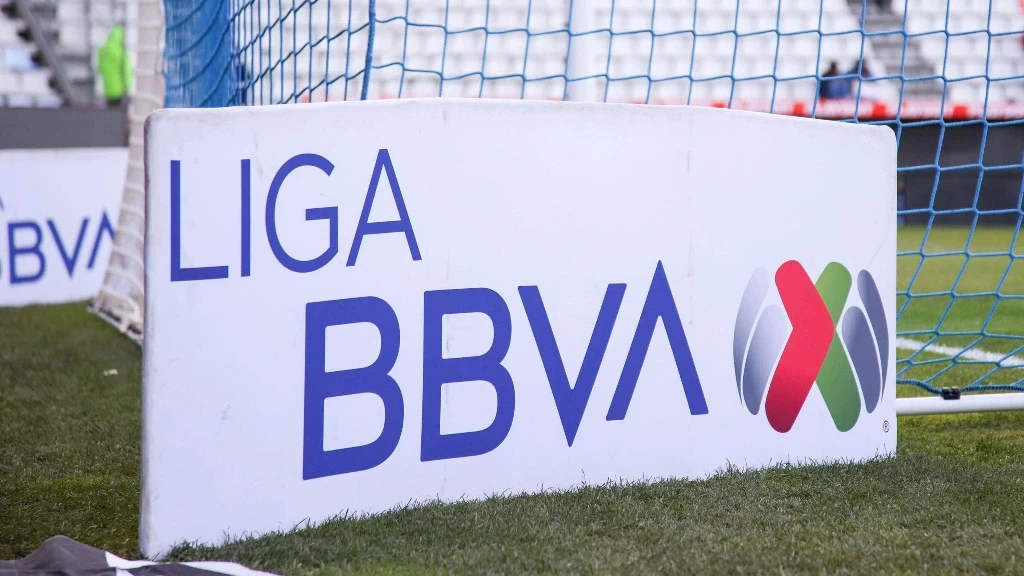 ¡Fútbol de Estufa al Rojo Vivo! Liga MX: América Persigue a Veiga, Tigres Sorprende y Chivas Confirma Movimientos Clave el 21 de Enero de 2026