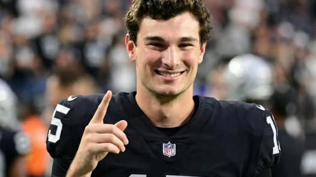 Fernando Mendoza: ¿El Próximo Fenómeno de la NFL? Campeón Nacional y Rumbo al Pick 1 de Raiders en el Draft 2026