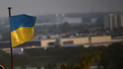 Ucrania Congelada: Masivo Ataque Ruso a Infraestructura Energética Deja Ciudades sin Calefacción en Ola Polar Extrema