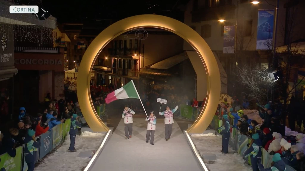 Delegación mexicana desfila en histórica ceremonia inaugural de Milano Cortina 2026