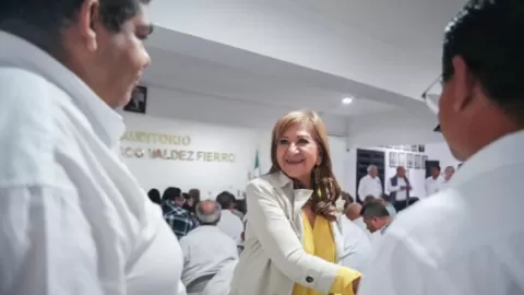 Se reunió Presidenta de JUCOPO con gremio del transporte en Ahome
