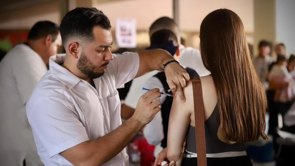 Sinaloa, Cuarto Lugar Nacional en Casos de Sarampión con 118 Contagios; Secretaría de Salud Refuerza Vacunación ante la Propagación