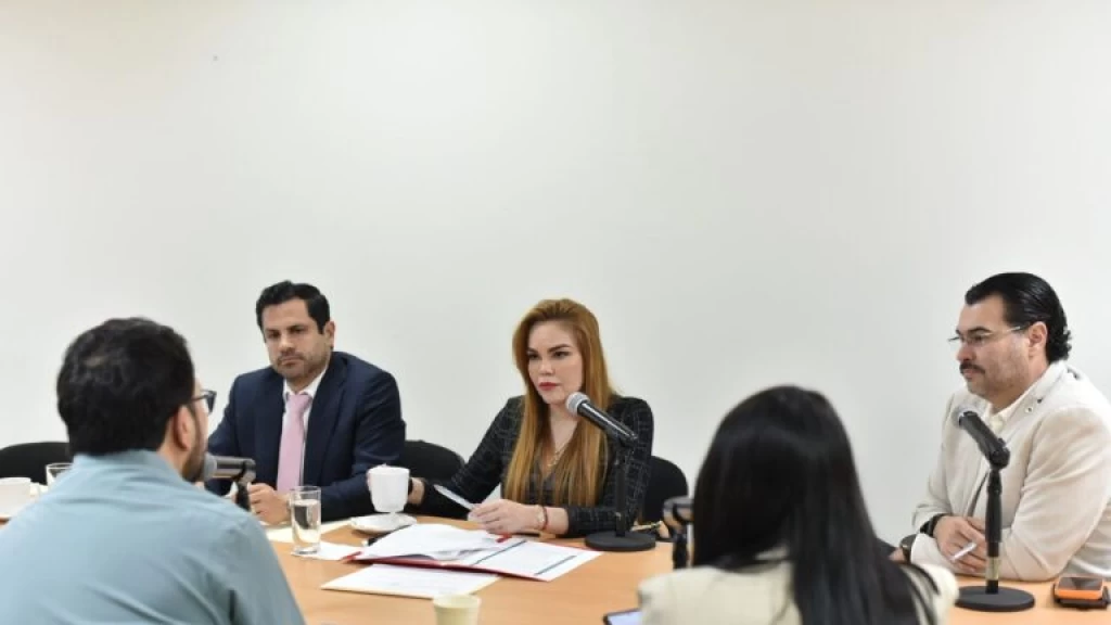 Acuerda Comisión de Desarrollo Económico reunión regional con CODESIN