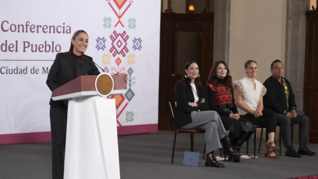 Presidenta anuncia iniciativas de ley para fomentar el cine nacional y reforma para proteger el trabajo de actores de doblaje ante la IA