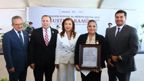 La Profa. Ramona Calderón Hernández es galardonada con el Premio Estatal al Mérito Social “Agustina Ramírez” 2026