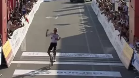 ¡Histórico Triunfo de Isaac Del Toro! El Mexicano Conquista Jebel Hafeet y Asume el Liderato General del Tour UAE 2026