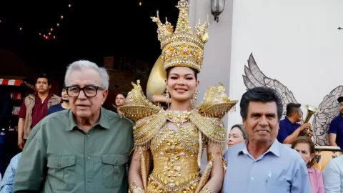 Gobernador Rocha presenció una tarde de carnaval en el Pueblo Mágico de Mocorito