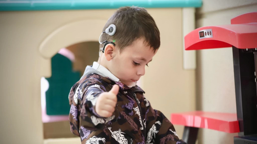 Implantes cocleares transforman la vida de 78 pacientes pediátricos en Sinaloa