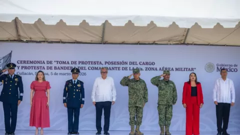 Asiste el gobernador Rocha Moya a la instalación de la Novena Zona Aérea Militar en Culiacán
