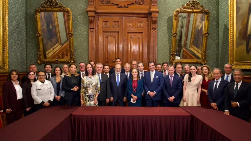 Cumbre Sheinbaum-Slim: Empresarios Anuncian $100,000 Millones USD en Inversiones para el 'Plan México'