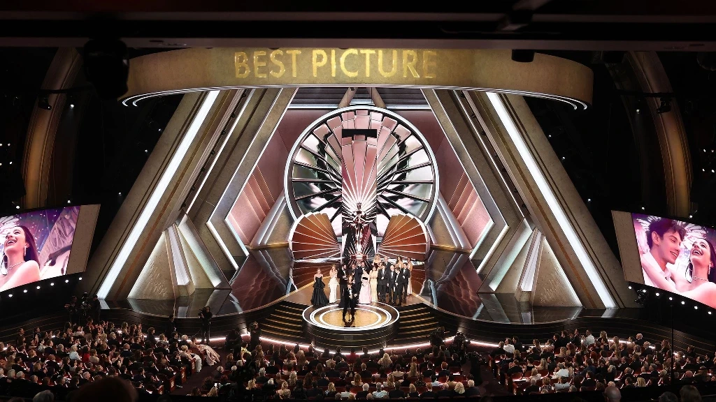 Oscar 2026: Conan O'Brien Repite, K-Pop en Escena y Duelo Cinematográfico Dominan la 98ª Gala