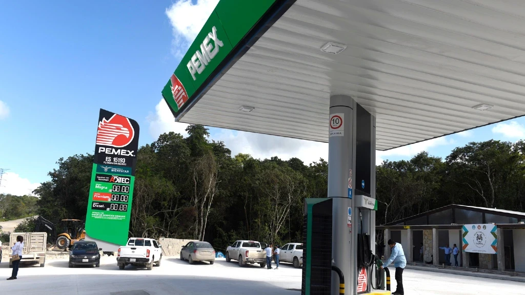 México: Pagos Digitales Obligatorios en Gasolineras y Casetas para 2026