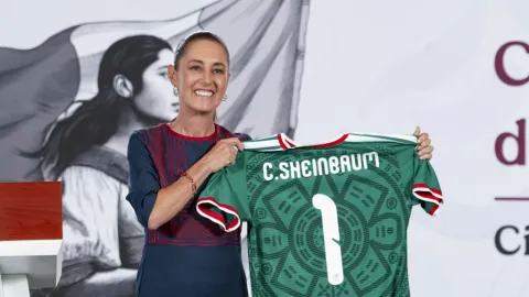 Sheinbaum advierte: 'Al que apuesta en contra de México siempre le va a ir mal' tras Mundial 2026 y protestas