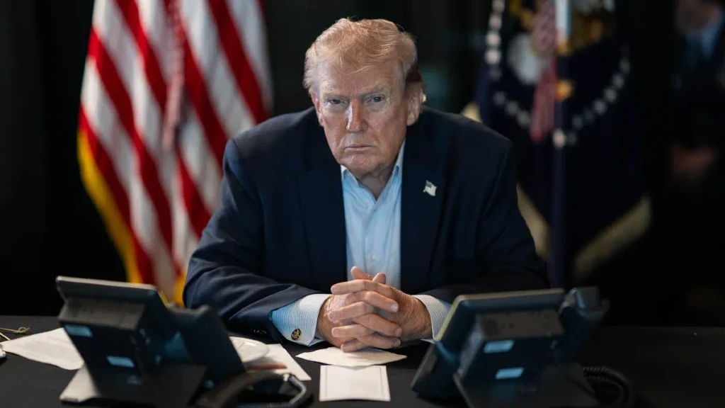 Trump Escalada Máxima: 'Mil Misiles Listos' Hacia Irán por Amenaza de Asesinato; Nuevo Líder Iraní Jura Venganza